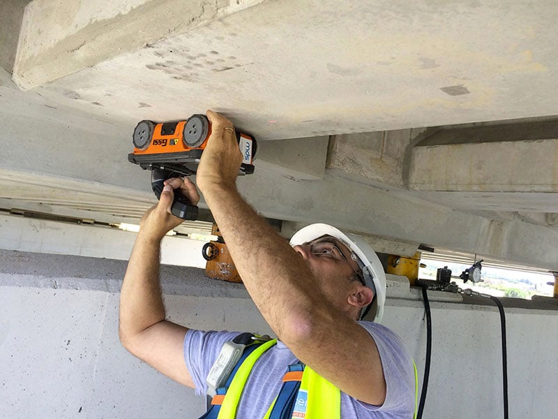 Contrôle non destructif de poutres et structures béton armé